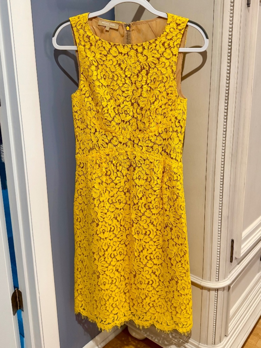 Elegant MICHAEL KORS lace yellow cocktail dress